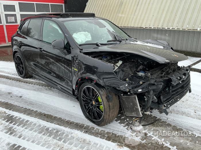 Porsche Cayenne Cayenne II (92A), SUV, 2010 / 2018 3.0 S E-Hybrid 24V