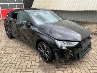 Vrakbiler auto Audi A3 A3 Sportback (8YA), Hatchback 5-drs, 2019 2.0 30 TDI 16V 2022/1