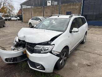 Dacia Logan 0.9 TCE LAUREATE picture 2