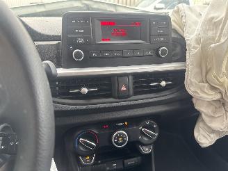 Kia Picanto 1.0 DPI  Comfortline picture 11