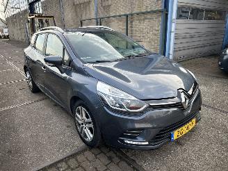 skadebil auto Renault Clio 0.9 TCE ZEN 2019/5