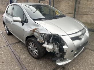 Toyota Auris 1.4 D-4D TERRA picture 3