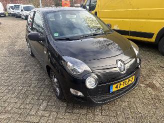 uszkodzony samochody osobowe Renault Twingo 1.5 dCi Dynamique 2012/3