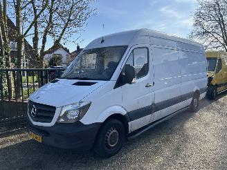 krockskadad bil bedrijf Mercedes Sprinter 310 2.2 CDI 432 2015/9
