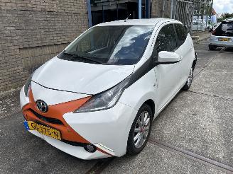 Toyota Aygo 1.0 VVT-I X-PLAY picture 4
