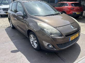 krockskadad bil auto Renault Grand-scenic 1.4 TCE PARISIENNE 2012/2