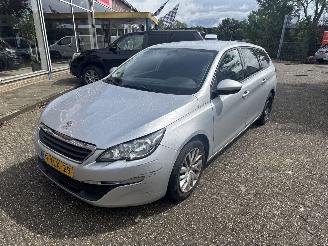 krockskadad bil auto Peugeot 308 1.2 e  THP SW 2014/9