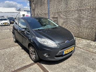 skadebil auto Ford Fiesta 1.25 TREND 2009/12