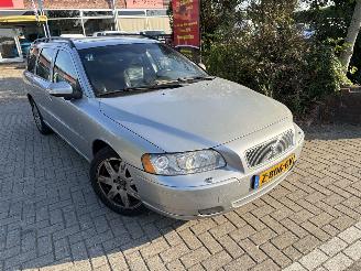 Schadeauto Volvo V-70 2.5 T Edition 2008/8