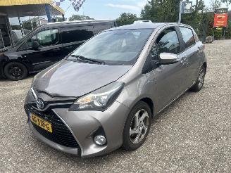 Auto incidentate Toyota Yaris 1.5 HYBRID ASPIRATION 2015/6