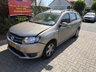 skadebil auto Dacia Logan MCV  0.9 TC e Prestige 2015/10