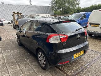 Unfallwagen Kia Rio 1.2 CVVT COMFORT PACK 2012/9