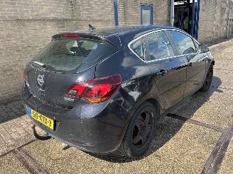 uszkodzony samochody osobowe Opel Astra 1.6 TURBO SPORT 2010/2