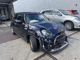 Mini Cooper CABRIO 1.5  COOPER PEPPER picture 2