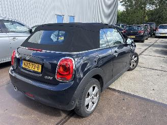 skadebil auto Mini Cooper CABRIO 1.5  COOPER PEPPER 2020/11