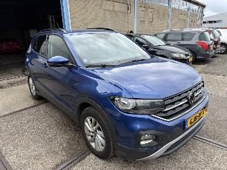 Voiture accidenté Volkswagen T-Cross 1.0TSI LIFE 2023/4