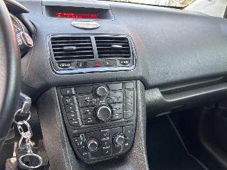 Opel Meriva 1.4 COSMO picture 8
