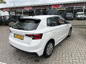 Skoda Fabia 1.0 TSI AMBITION picture 2
