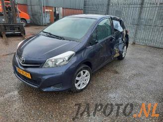 demontáž osobní automobily Toyota Yaris Yaris III (P13), Hatchback, 2010 / 2020 1.0 12V VVT-i 2012/8