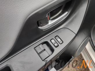 Toyota Yaris Yaris III (P13), Hatchback, 2010 / 2020 1.0 12V VVT-i picture 15