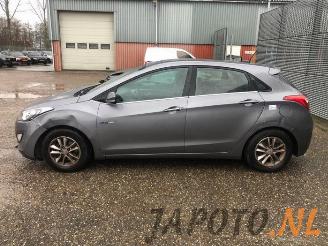 Hyundai I-30 i30 (GDHB5), Hatchback, 2011 1.6 CRDi 16V VGT picture 2