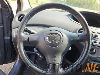 Toyota Yaris Yaris (P1), Hatchback, 1999 / 2005 1.0 16V VVT-i picture 12