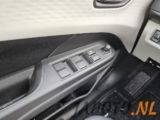 Suzuki Swift Swift (ZCE/ZDE), Hatchback 5-drs, 2023 1.2 VVT 12V Hybrid picture 12