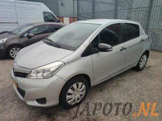 skadebil auto Toyota Yaris Yaris III (P13), Hatchback, 2010 / 2020 1.0 12V VVT-i 2012/3