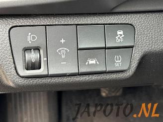 Kia Stonic Stonic (YB), SUV, 2017 1.0i T-GDi 12V picture 16