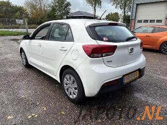 Kia Rio Rio IV (YB), Hatchback, 2017 1.0i T-GDi 100 12V picture 3