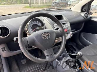 Toyota Aygo Aygo (B10), Hatchback, 2005 / 2014 1.0 12V VVT-i picture 9