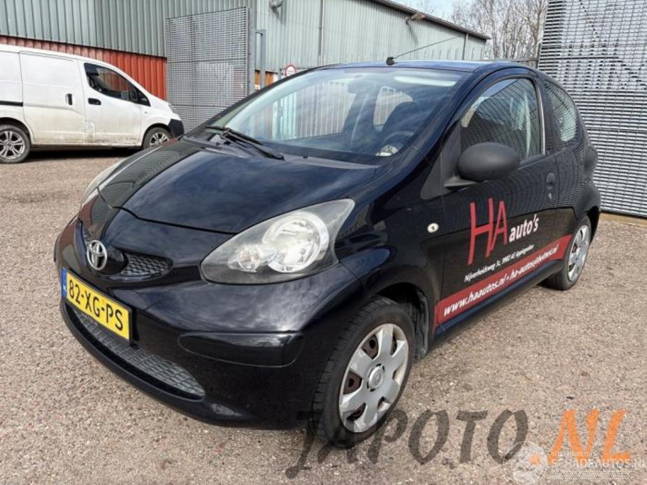 Toyota Aygo Aygo (B10), Hatchback, 2005 / 2014 1.0 12V VVT-i