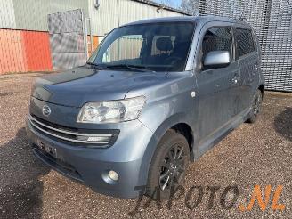 skadebil auto Daihatsu Materia Materia, Hatchback, 2006 / 2011 1.3 16V 2007/11