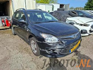 Vrakbiler auto Hyundai I-30 i30 Crosswagon (WWH), Combi, 2007 / 2012 1.4 CVVT 16V 2012/6