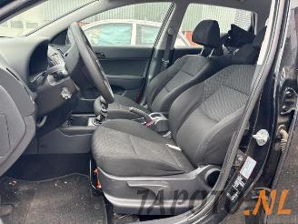 Hyundai I-30 i30 Crosswagon (WWH), Combi, 2007 / 2012 1.4 CVVT 16V picture 10