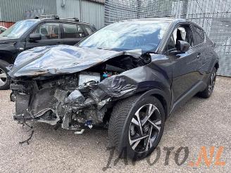 Vrakbiler auto Toyota C-HR C-HR (X1,X5), SUV, 2016 1.8 16V Hybrid 2023/7