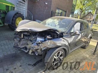 Vrakbiler auto Toyota C-HR C-HR (X1,X5), SUV, 2016 1.8 16V Hybrid 2023/7