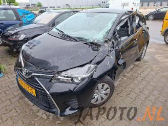 rozbiórka samochody osobowe Toyota Yaris Yaris III (P13), Hatchback, 2010 / 2020 1.0 12V VVT-i 2016/11