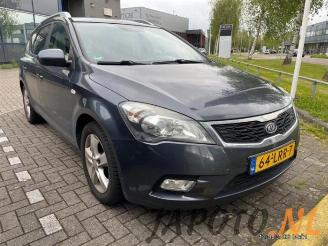 Kia Cee d Cee'd Sporty Wagon (EDF), Combi, 2007 / 2012 1.4 16V picture 4