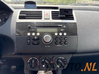 Suzuki Swift Swift (ZA/ZC/ZD1/2/3/9), Hatchback, 2005 / 2015 1.3 VVT 16V picture 11