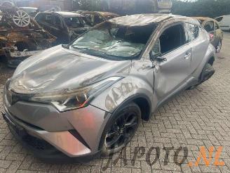 Uttjänta bilar auto Toyota C-HR C-HR (X1,X5), SUV, 2016 1.8 16V Hybrid 2018/10