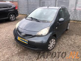 Vrakbiler auto Toyota Aygo Aygo (B10), Hatchback, 2005 / 2014 1.0 12V VVT-i 2008/11