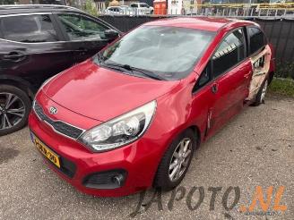 Sloopauto Kia Rio Rio III (UB), Hatchback, 2011 / 2017 1.2 CVVT 16V 2013/11