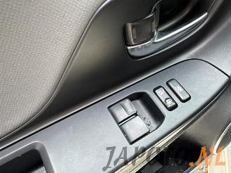 Toyota Yaris Yaris III (P13), Hatchback, 2010 / 2020 1.5 16V Hybrid picture 11