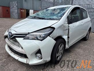 Autoverwertung Toyota Yaris Yaris III (P13), Hatchback, 2010 / 2020 1.5 16V Hybrid 2015/2