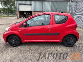 Toyota Aygo Aygo (B10), Hatchback, 2005 / 2014 1.0 12V VVT-i picture 2