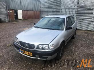 Vrakbiler auto Toyota Corolla Corolla (EB/WZ/CD), Hatchback, 2000 / 2002 1.6 16V VVT-i 2000/11