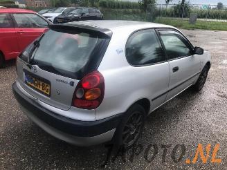 Toyota Corolla Corolla (EB/WZ/CD), Hatchback, 2000 / 2002 1.6 16V VVT-i picture 5
