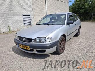  Toyota Corolla Corolla (EB/WZ/CD), Hatchback, 2000 / 2002 1.6 16V VVT-i 2000/11