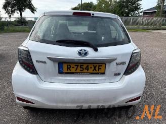 Toyota Yaris Yaris III (P13), Hatchback, 2010 / 2020 1.5 16V Hybrid picture 4